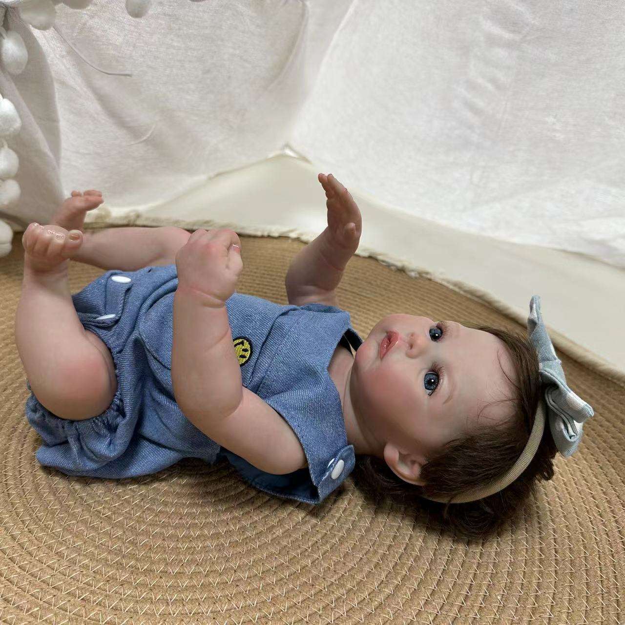 Cokela 48cm 3D high color simulation baby reborn doll Meadow